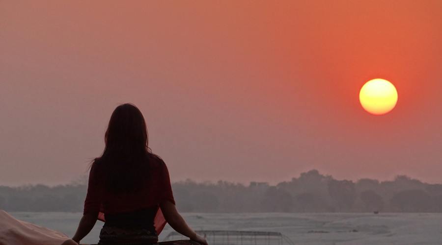 Meditation for Beginners: A Simple Step-by-Step Guide to Mindful Serenity